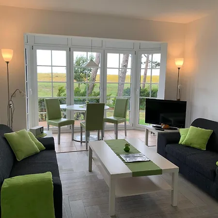 Jan Und Jana Ahrenshoop